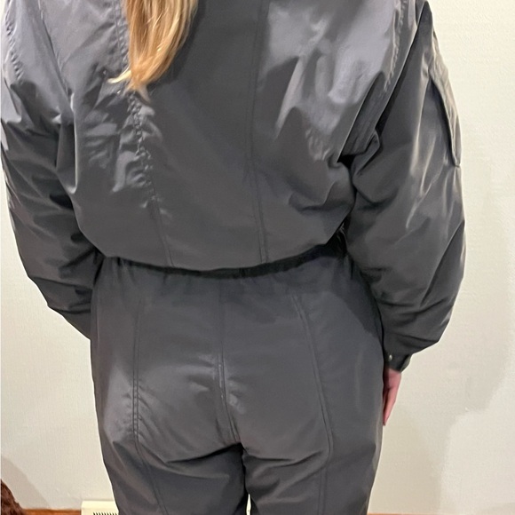 Nils brand ladies designer skiwear. - Picture 2 of 13